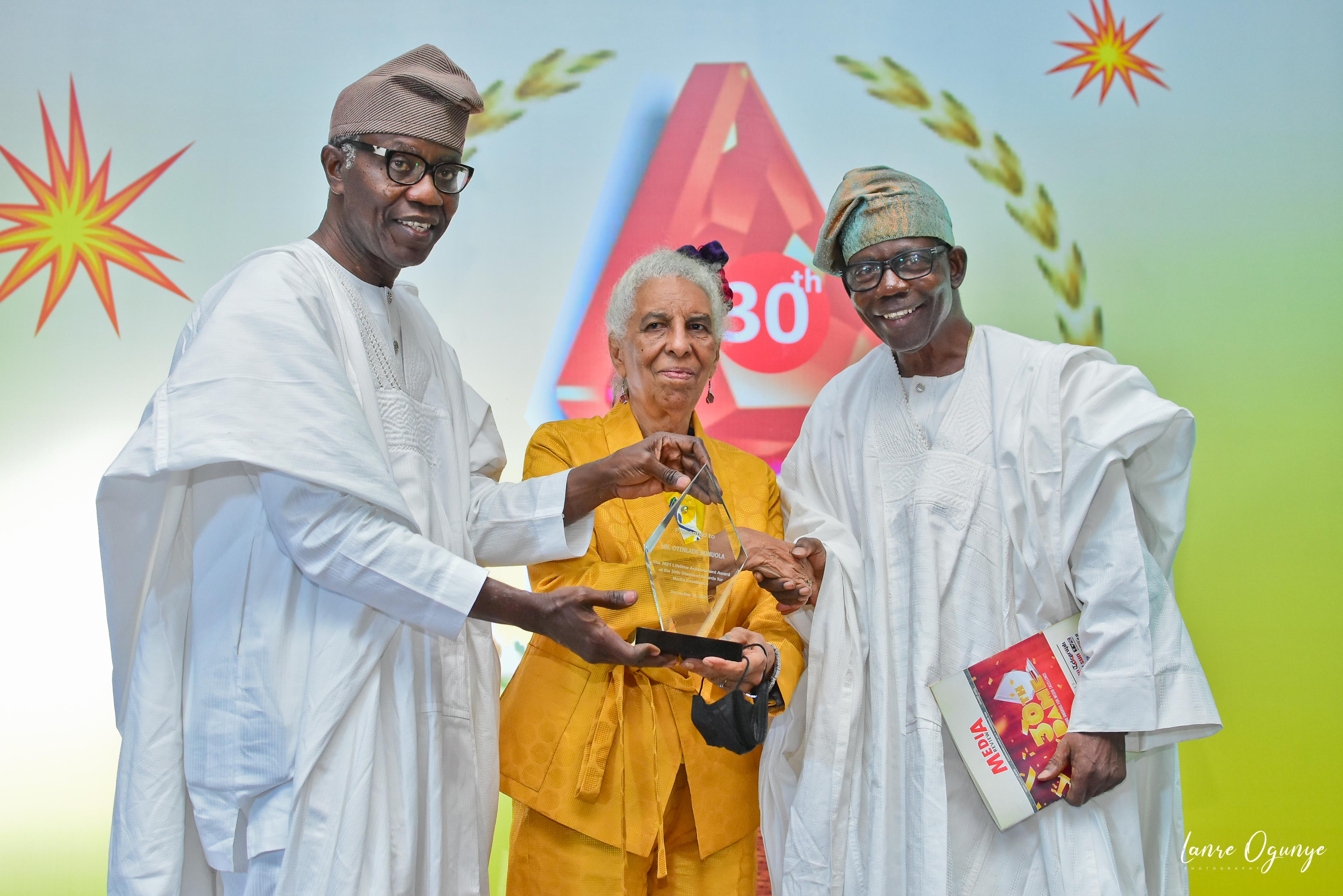 <span  class="uc_style_uc_tiles_grid_image_elementor_uc_items_attribute_title" style="color:#ffffff;">Lifetime Achiever Lade Bonuola with Idowu and Ajose</span>