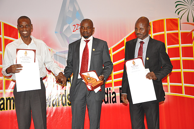 dameawards22nd7_picbg